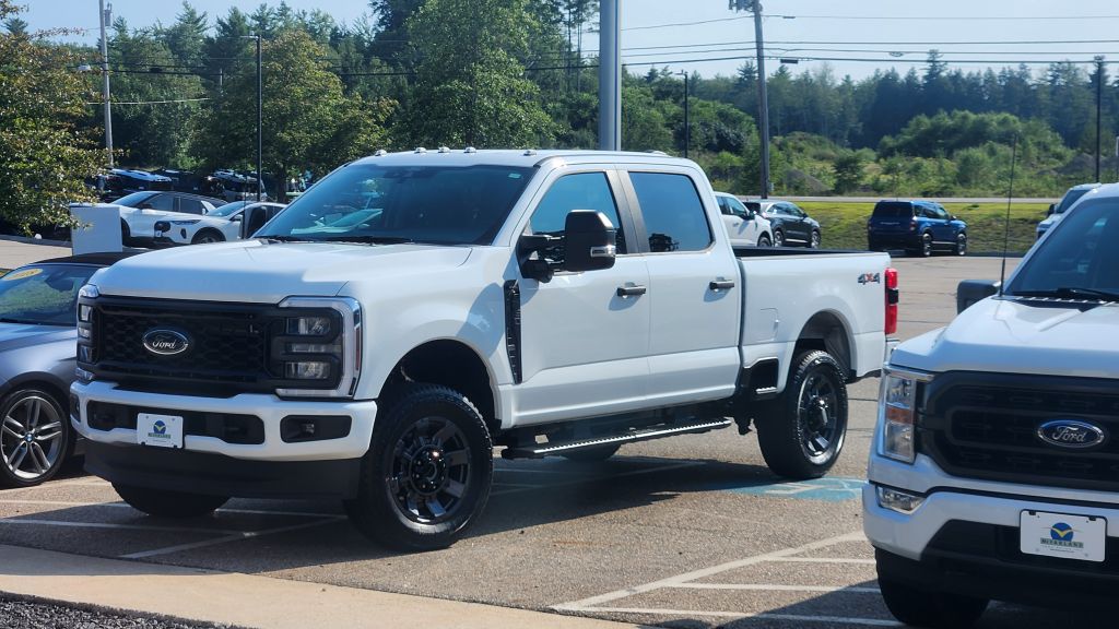 2025 Ford F350 Super Duty STX GODZILLA White 6k Miles