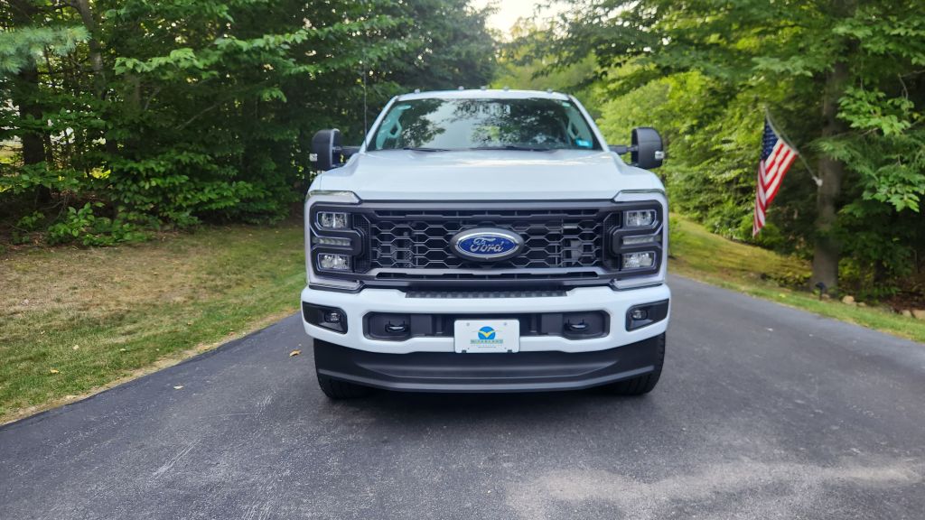 2025 Ford F350 Super Duty STX GODZILLA White 6k Miles